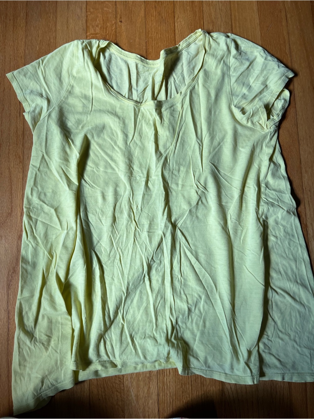 Women’s Lightweight Scoop Neck Top - Pale Yellow